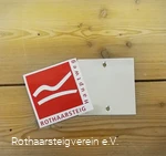 Rothaarsteig Wegezeichen mit Aluschild